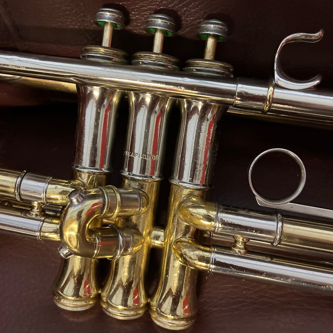 Buescher True Tone “The 400” (1938) Bb Trumpet SN 286617 (Model 225)(Professional)(rare)