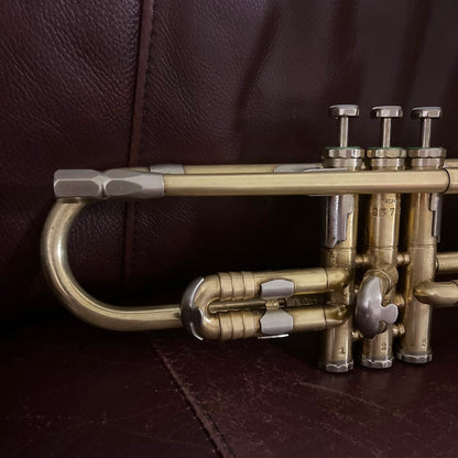 Getzen Model 90 Deluxe (1953) Bb Trumpet SN 23727 (100% new gold tint lacquer)