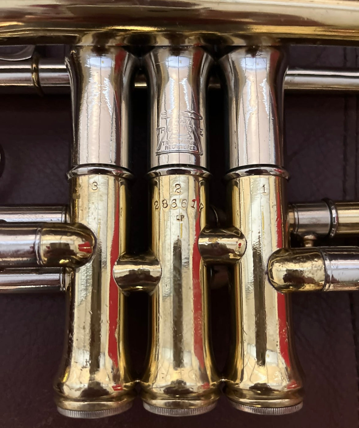 Buescher True Tone “The 400” (1938) Bb Trumpet SN 286617 (Model 225)(Professional)(rare)