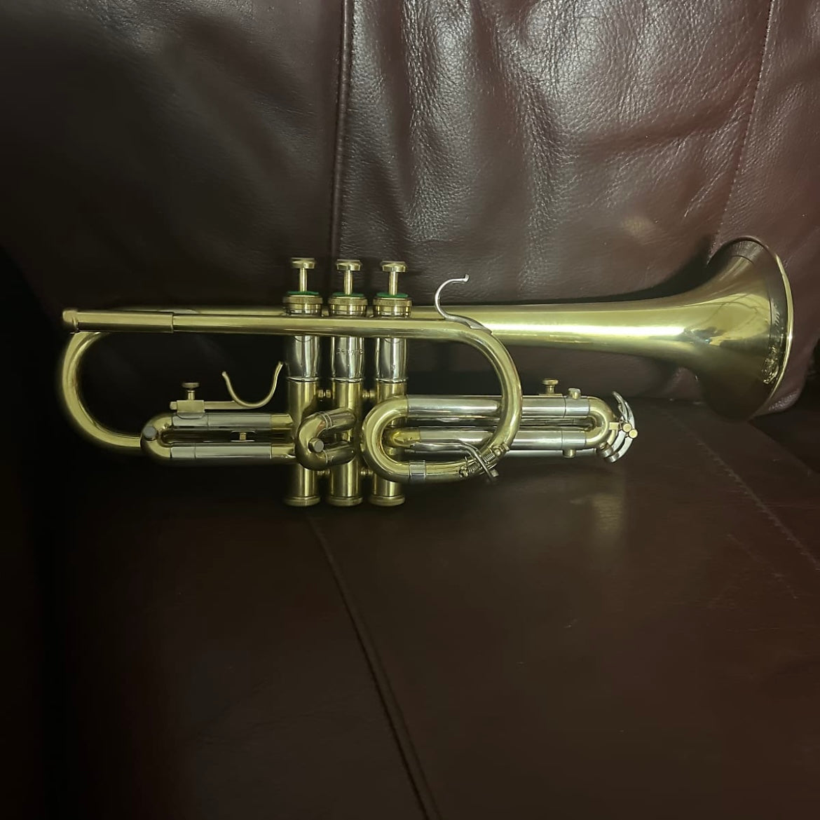 Olds Super Bb Cornet (1958) SN 290793 (Los Angeles) (professional)