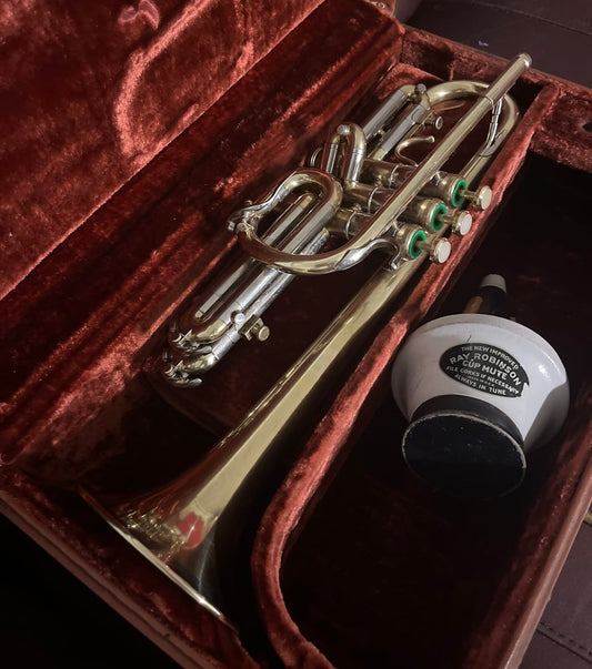 Olds Super Bb Cornet (1958) SN 290793 (Los Angeles) (professional)