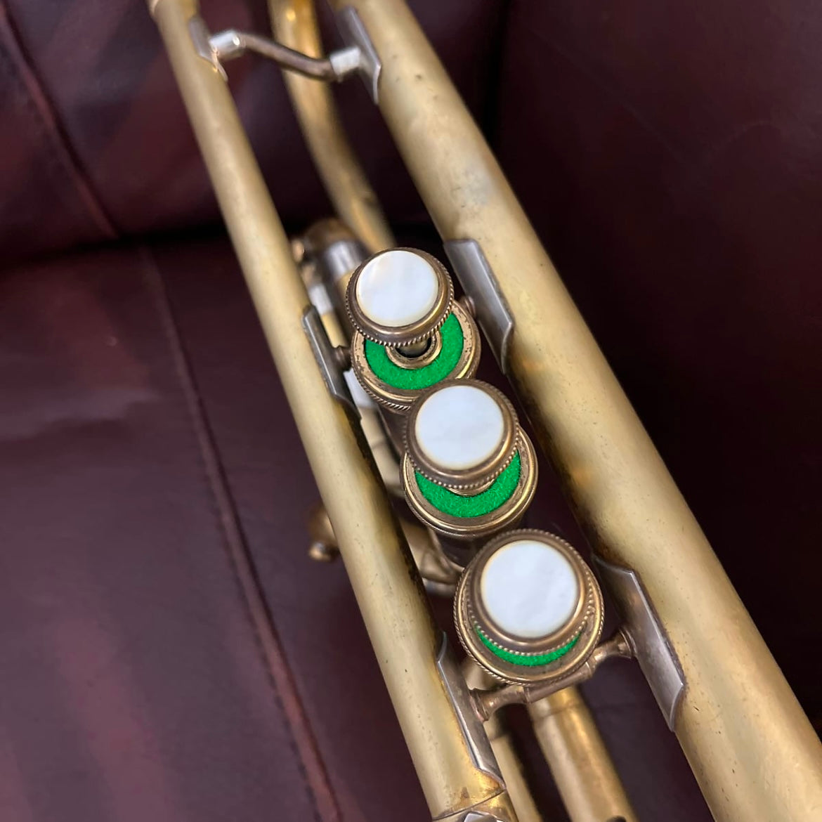 Olds Ambassador A-10 Bb Trumpet SN 29327 (Los Angeles)