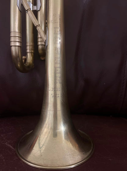 Getzen Model 90 Deluxe (1953) Bb Trumpet SN 23727 (100% new gold tint lacquer)