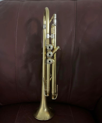 Getzen Model 90 Deluxe (1953) Bb Trumpet SN 23727 (100% new gold tint lacquer)