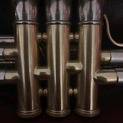 Olds Super Bb Cornet (1958) SN 290793 (Los Angeles) (professional)