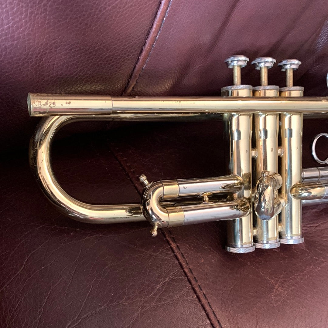 Blessing B-125 Bb trumpet SN 553045