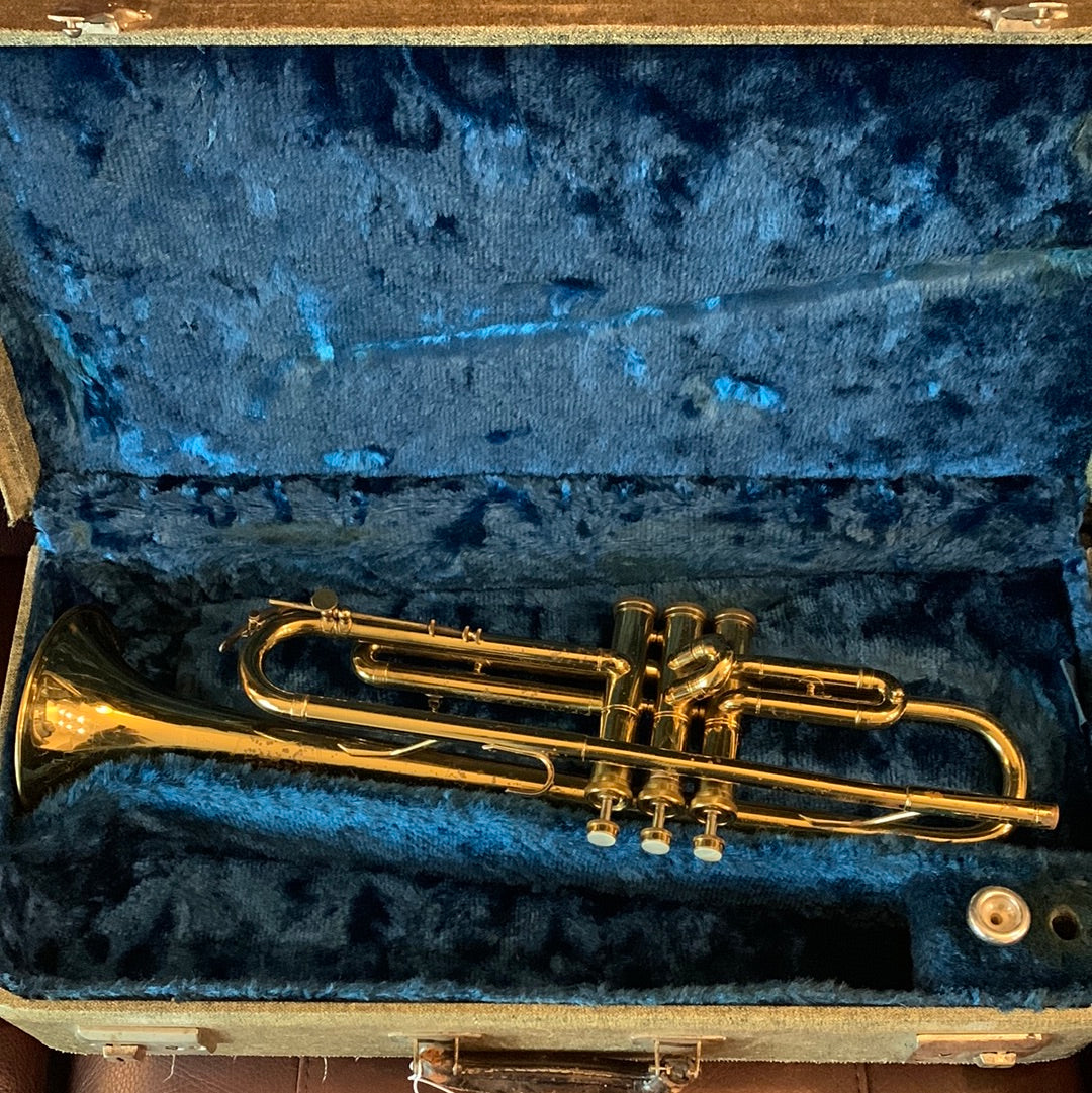 Holton Collegiate Bb Trumpet SN 184593