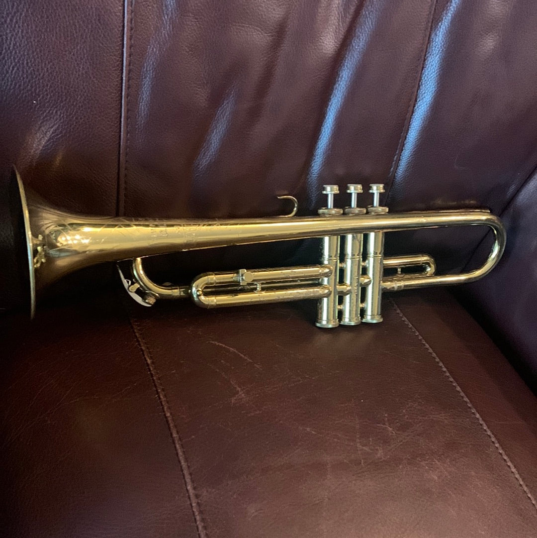 Holton Collegiate Bb Trumpet SN 184593